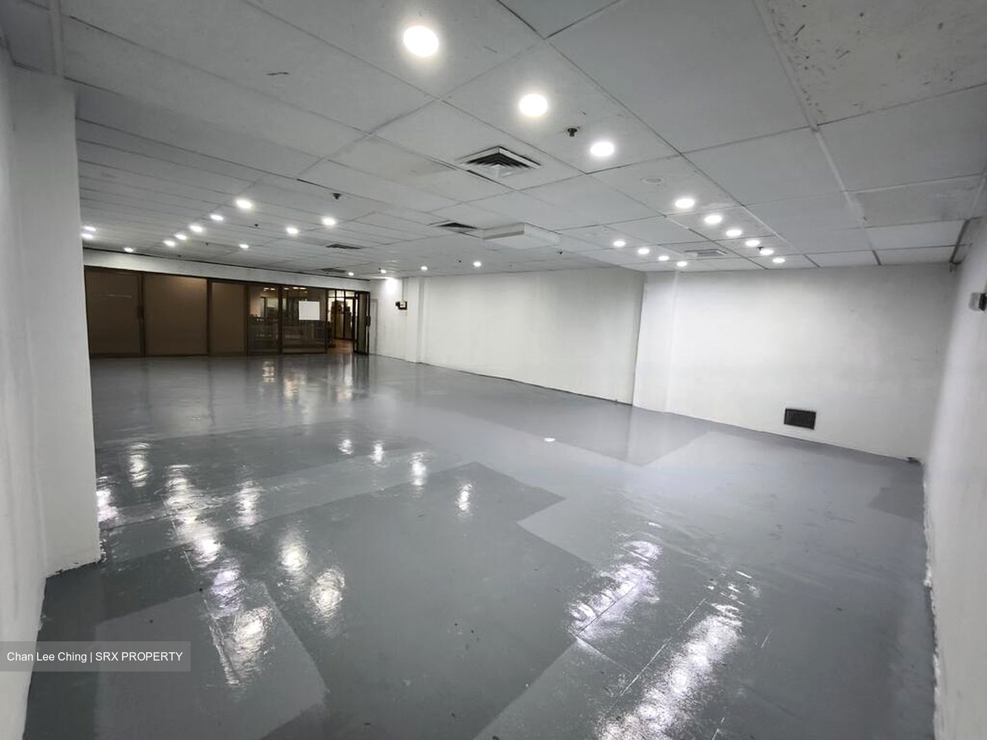 Jalan Besar Plaza (D8), Retail #460354761